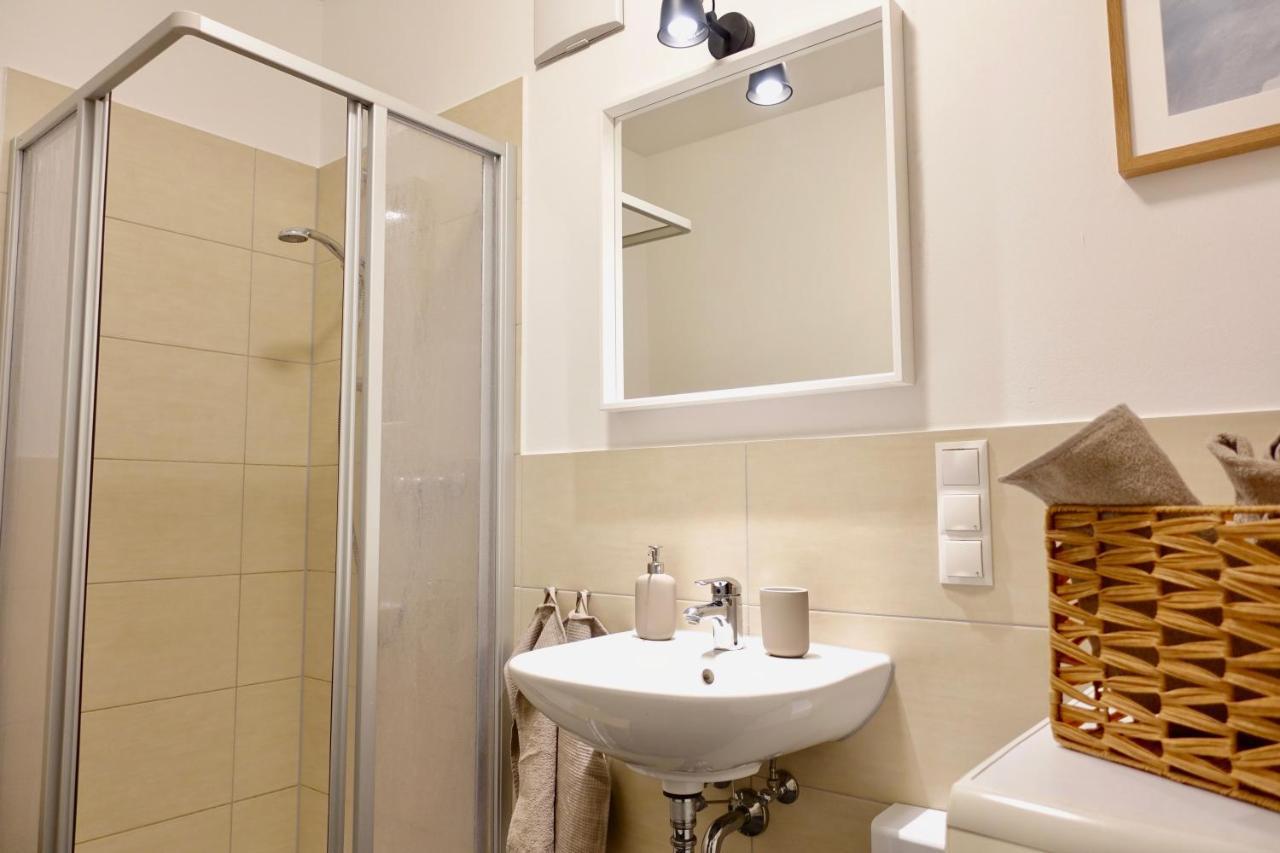 Neu - Gemuetliches Und Modernes Apartment Mit Stellplatz كوبلنس المظهر الخارجي الصورة
